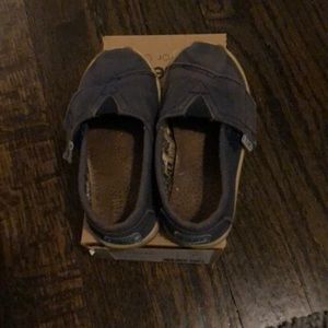 Toms shoes